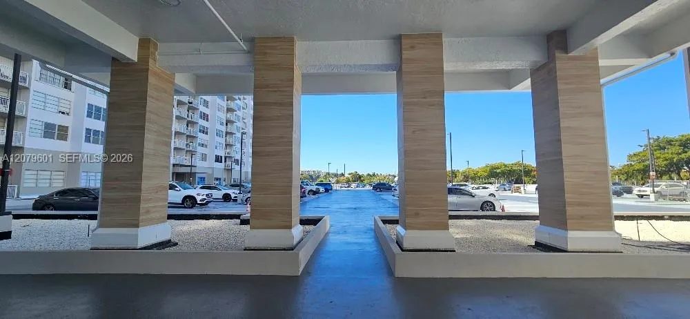 18051 Biscayne Blvd #1501 Aventura, FL 33160