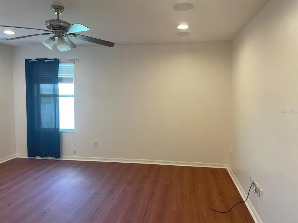 10649 PICTORIAL PARK DRIVE Tampa, FL 33647