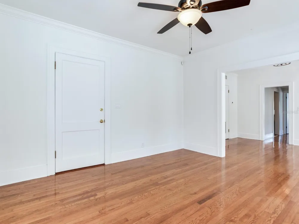 2114 W DEKLE AVENUE #4 Tampa, FL 33606