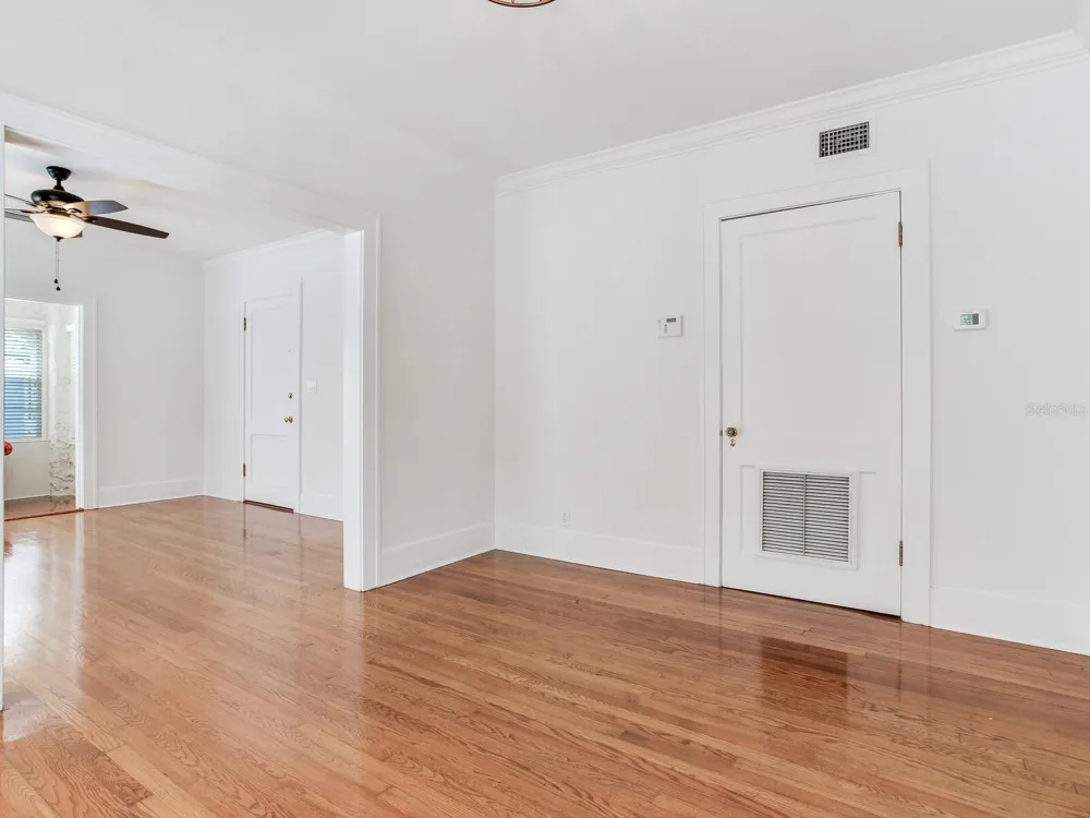 2114 W DEKLE AVENUE #4 Tampa, FL 33606