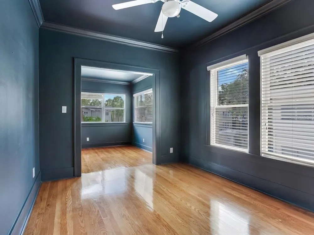 2114 W DEKLE AVENUE #4 Tampa, FL 33606