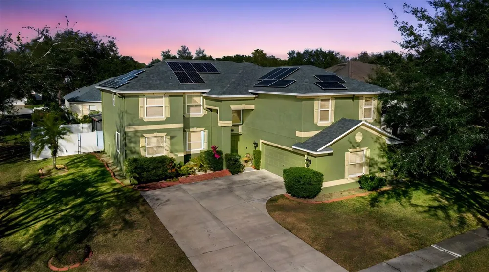 2717 AVON RIVER DRIVE Valrico, FL 33596