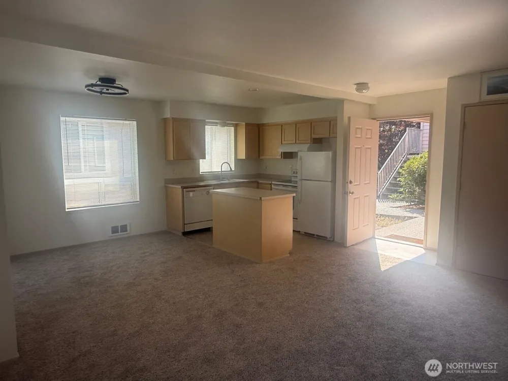 3208 Rockefeller Avenue #A Everett, WA 98201