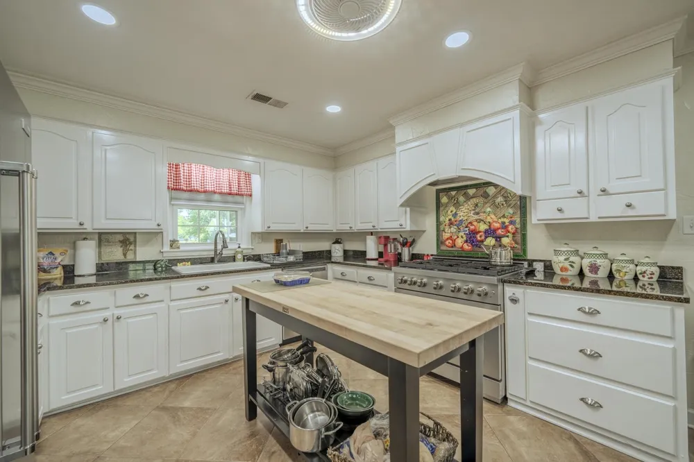 60 AVALON PL Savannah, TN 38372