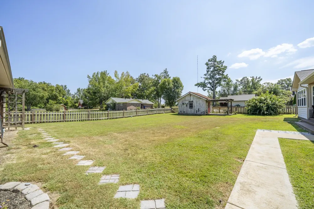 60 AVALON PL Savannah, TN 38372