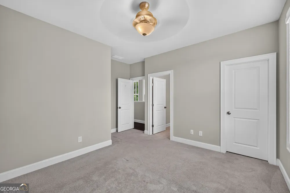3863 Firewood LN Suwanee, GA 30024