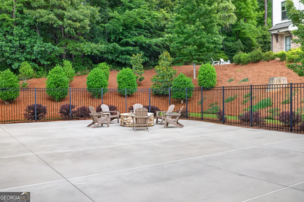 3863 Firewood LN Suwanee, GA 30024
