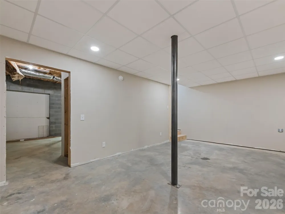 785 Orion Davis Road Waynesville, NC 28786