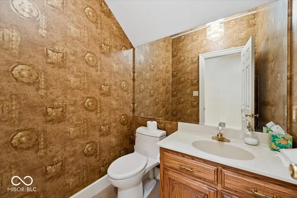 709 S Wynnwood Lane Bloomington, IN 47401
