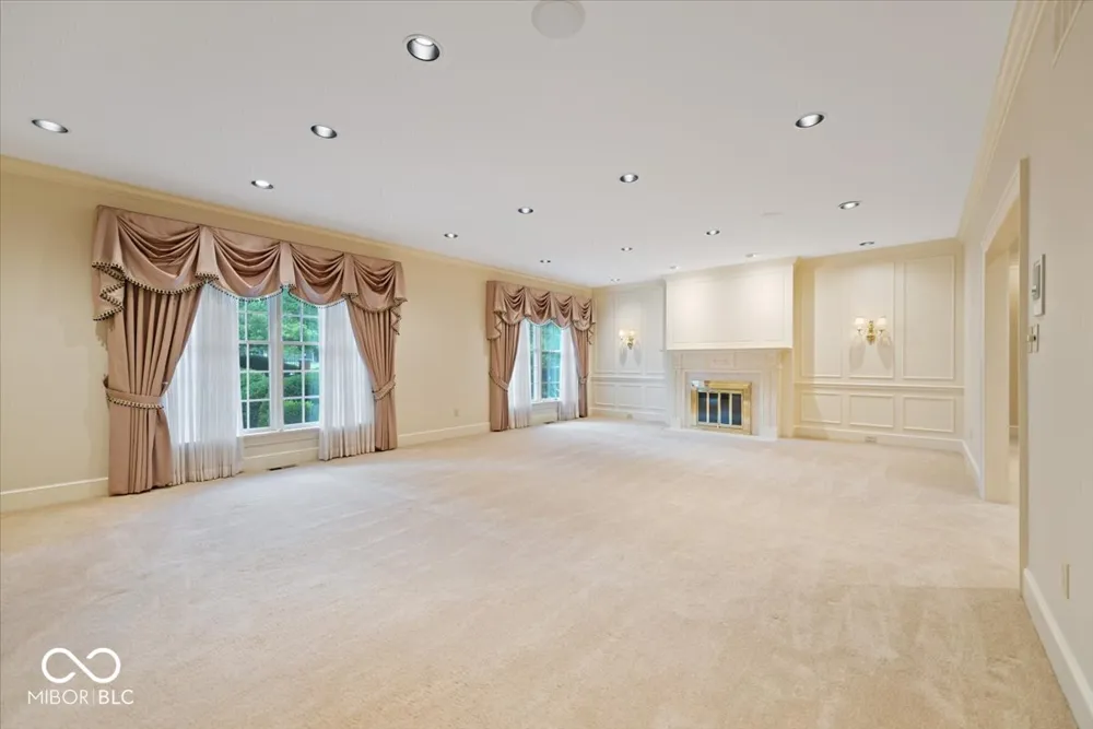 709 S Wynnwood Lane Bloomington, IN 47401