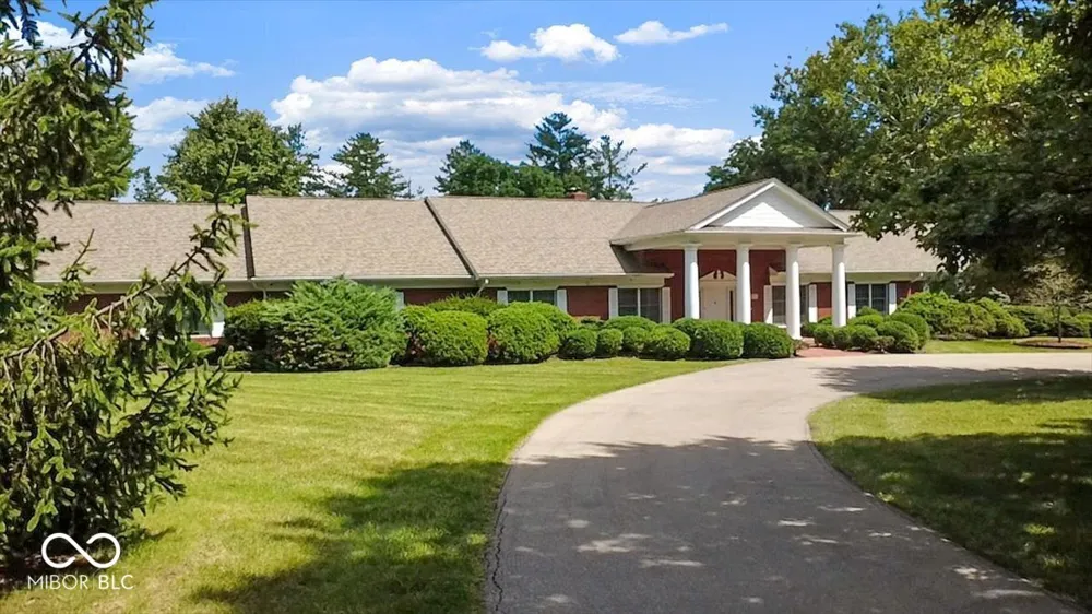 709 S Wynnwood Lane Bloomington, IN 47401