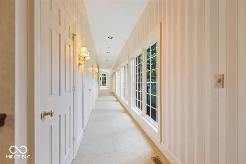 709 S Wynnwood Lane Bloomington, IN 47401