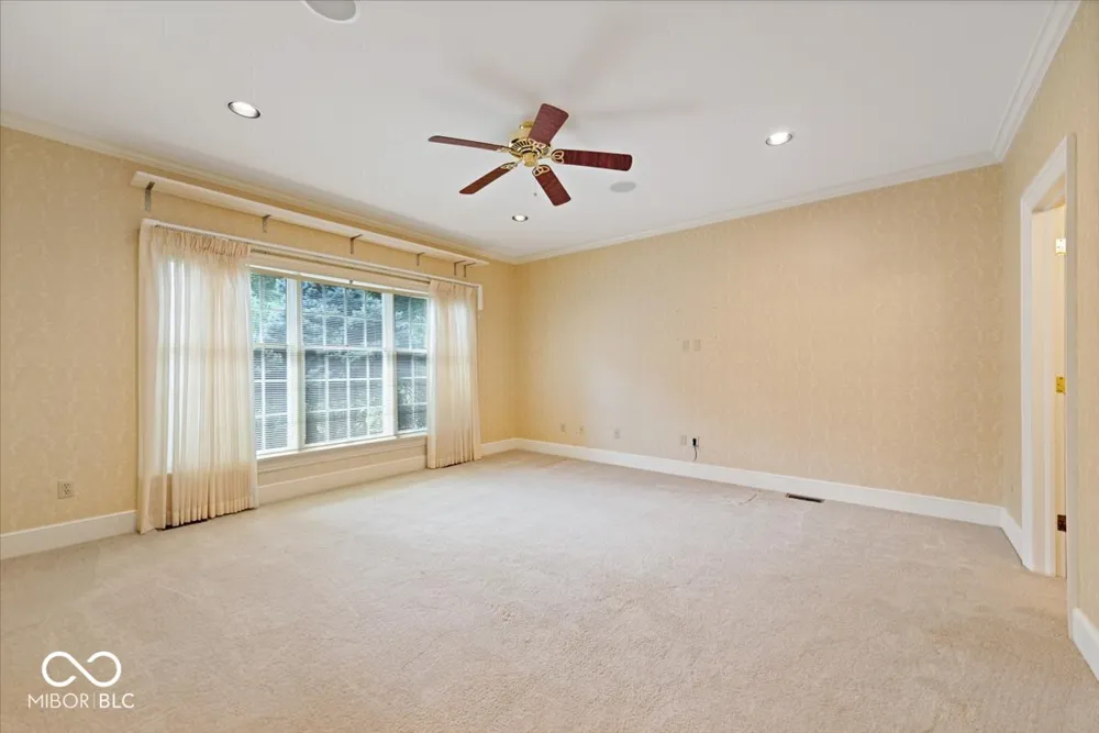 709 S Wynnwood Lane Bloomington, IN 47401