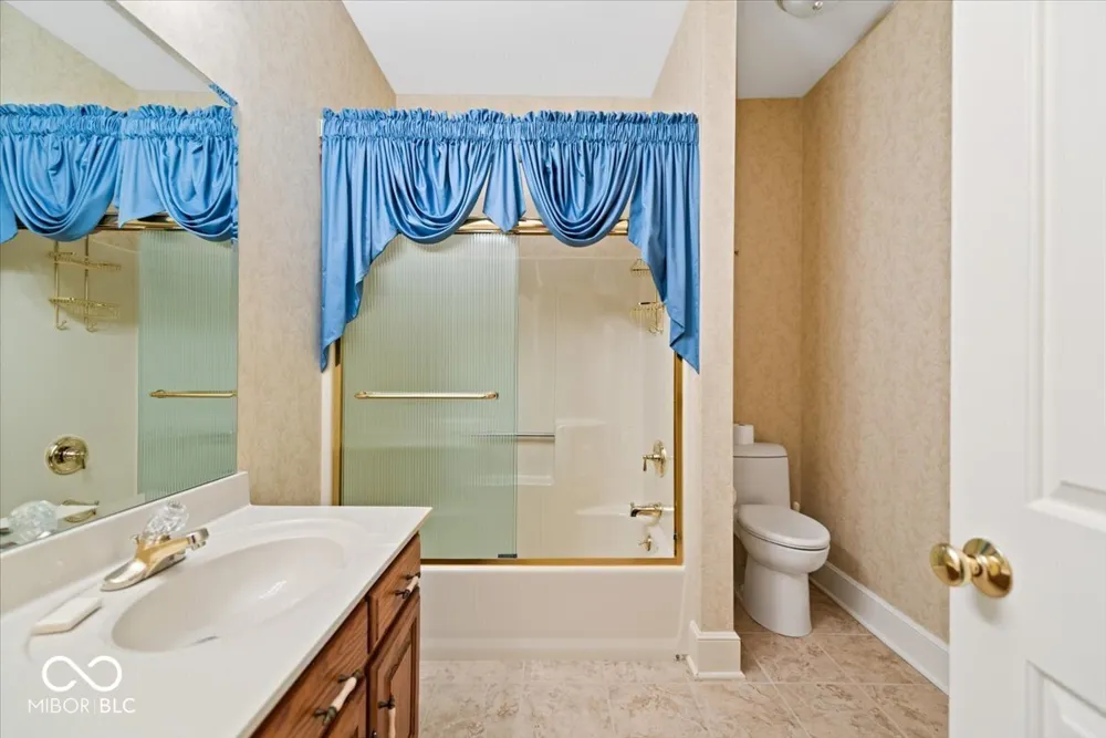 709 S Wynnwood Lane Bloomington, IN 47401