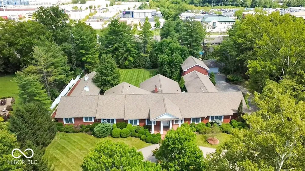 709 S Wynnwood Lane Bloomington, IN 47401