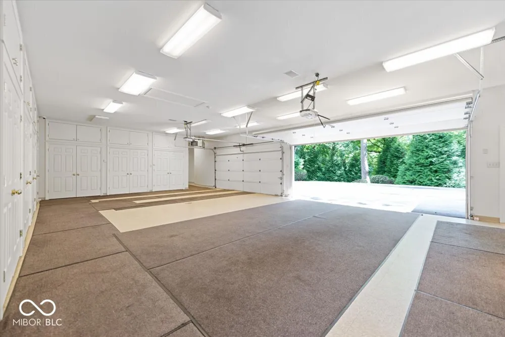 709 S Wynnwood Lane Bloomington, IN 47401