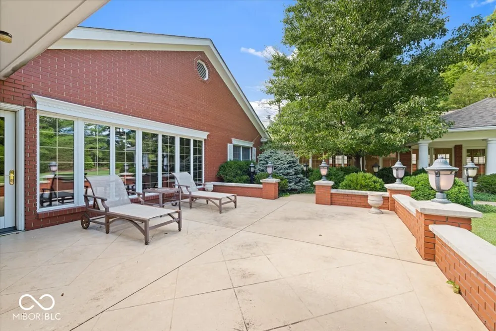 709 S Wynnwood Lane Bloomington, IN 47401