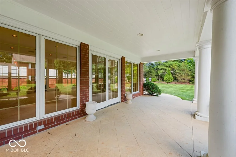 709 S Wynnwood Lane Bloomington, IN 47401