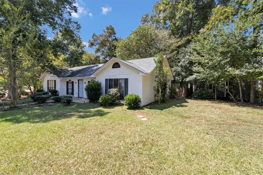 226 Wesleyan Circle Macon, GA 31210