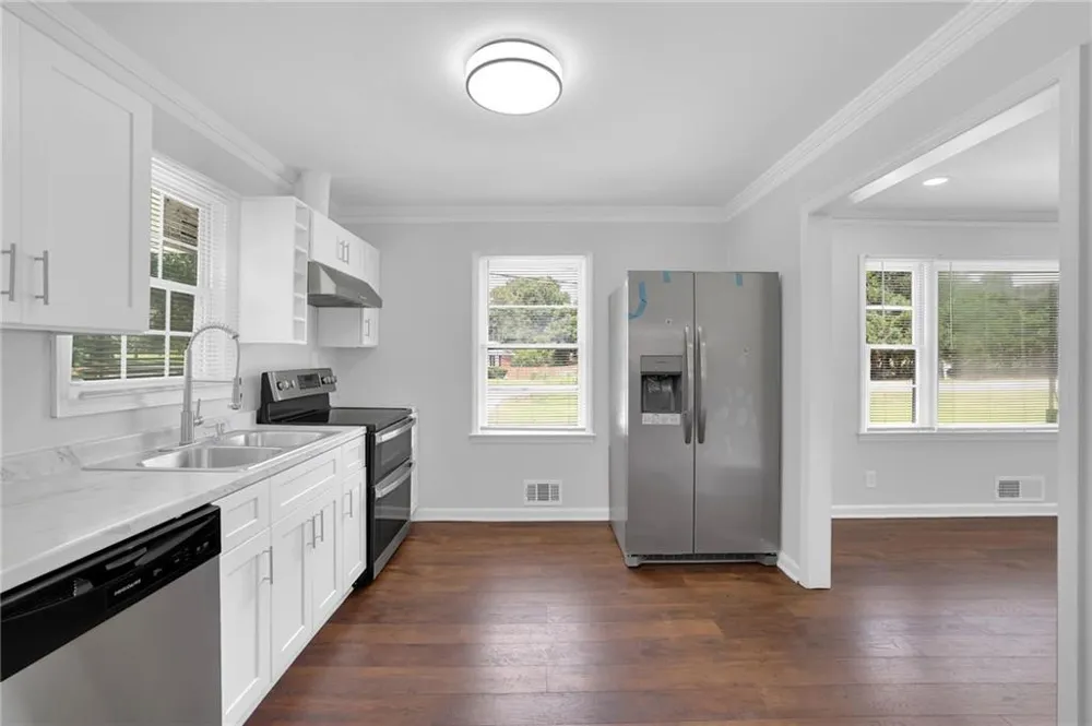 1655 Lucelle Avenue Stone Mountain, GA 30087