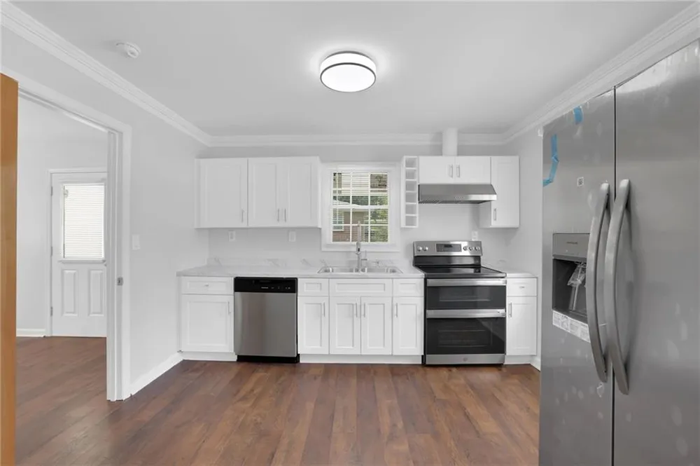 1655 Lucelle Avenue Stone Mountain, GA 30087