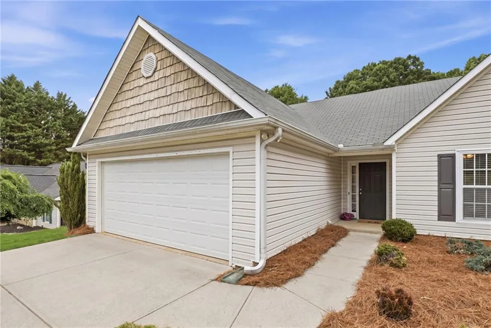8790 Baycreek Lane Gainesville, GA 30506