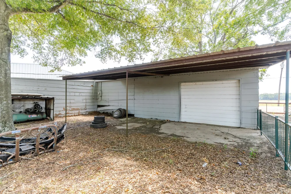 4687 E Highway 82 Paris, TX 75462