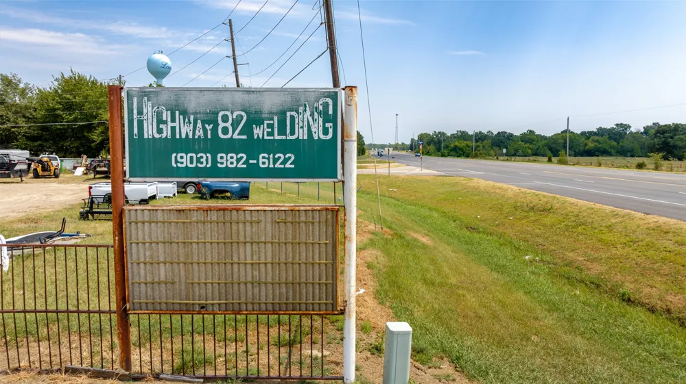 4687 E Highway 82 Paris, TX 75462