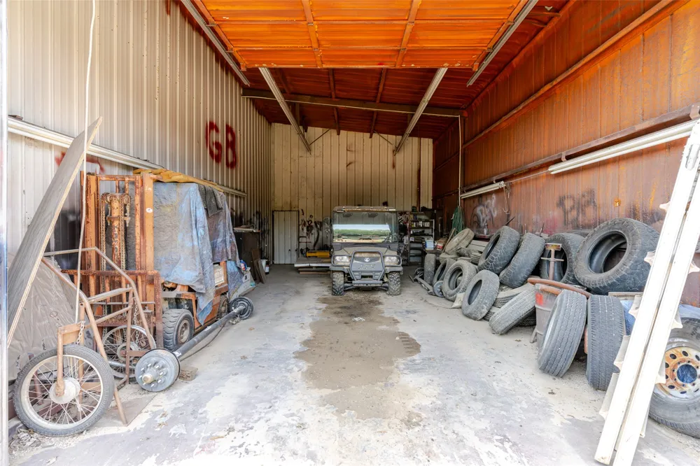 4687 E Highway 82 Paris, TX 75462