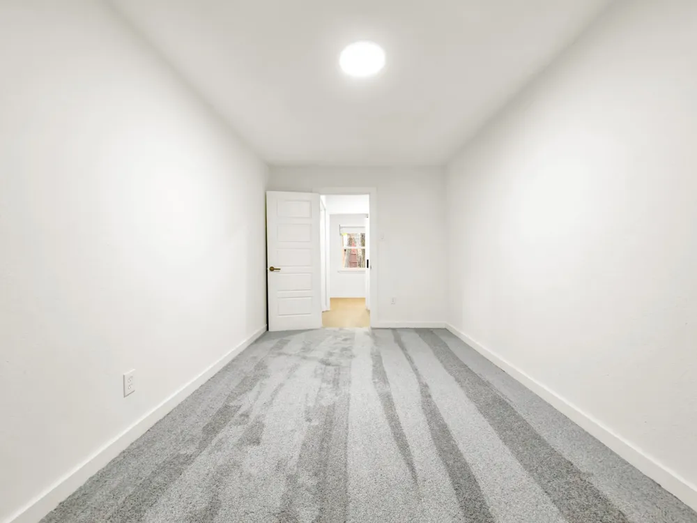 2633 Locksley Irving, TX 75061