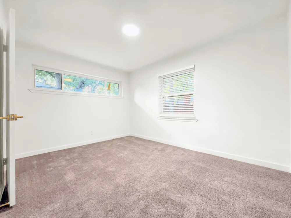 2633 Locksley Irving, TX 75061