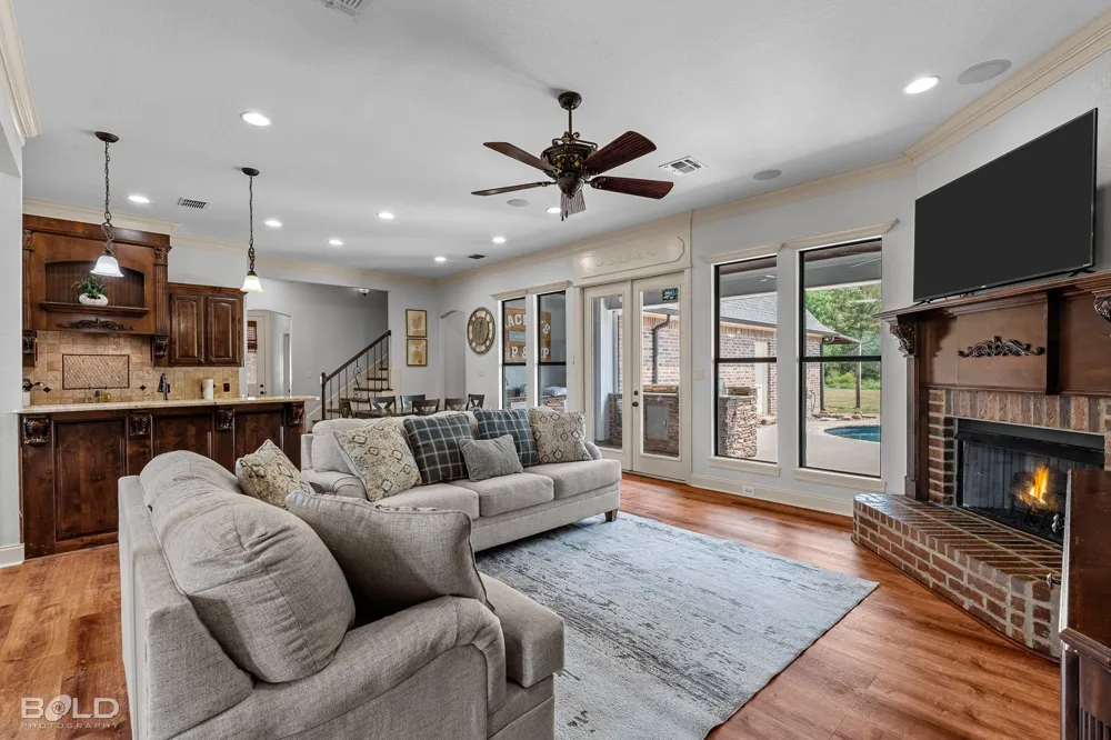 220 Hallmark Drive Stonewall, LA 71078
