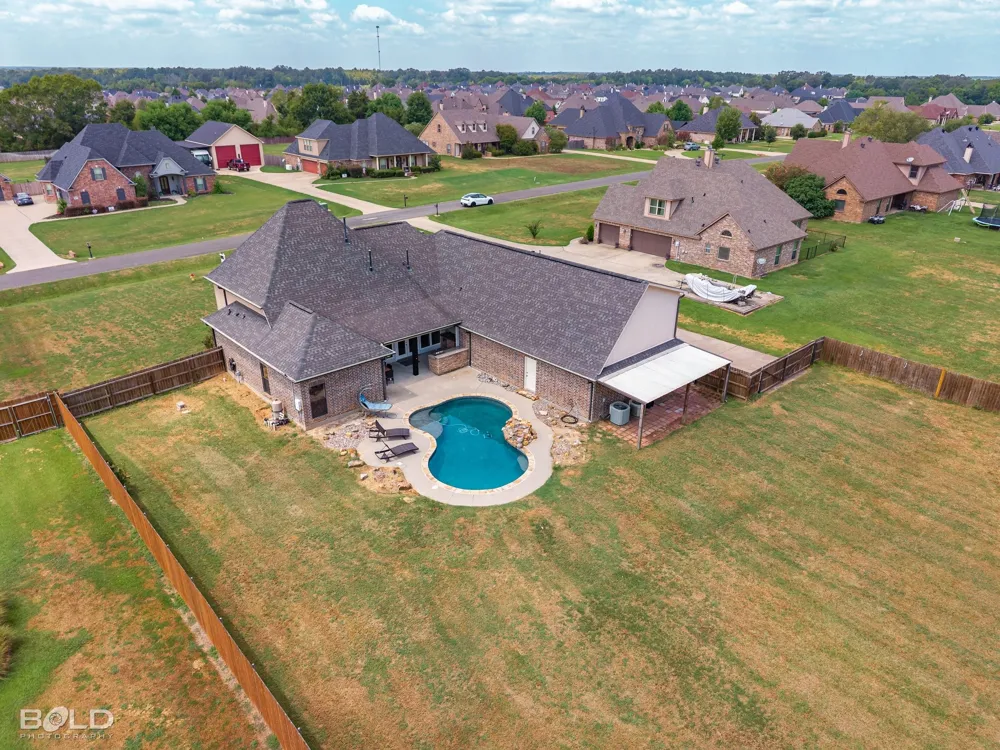 220 Hallmark Drive Stonewall, LA 71078