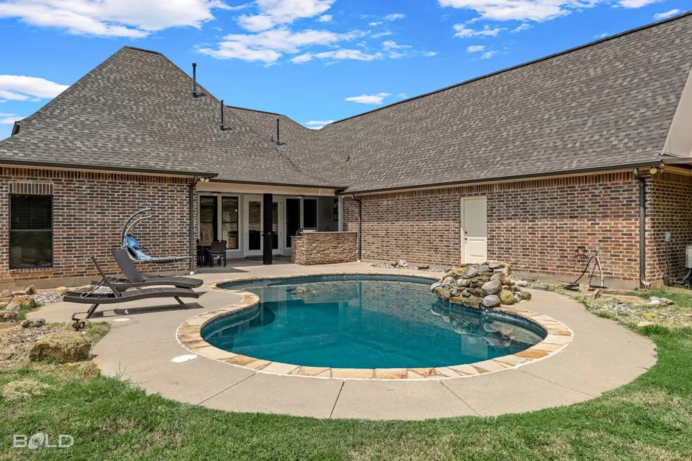 220 Hallmark Drive Stonewall, LA 71078