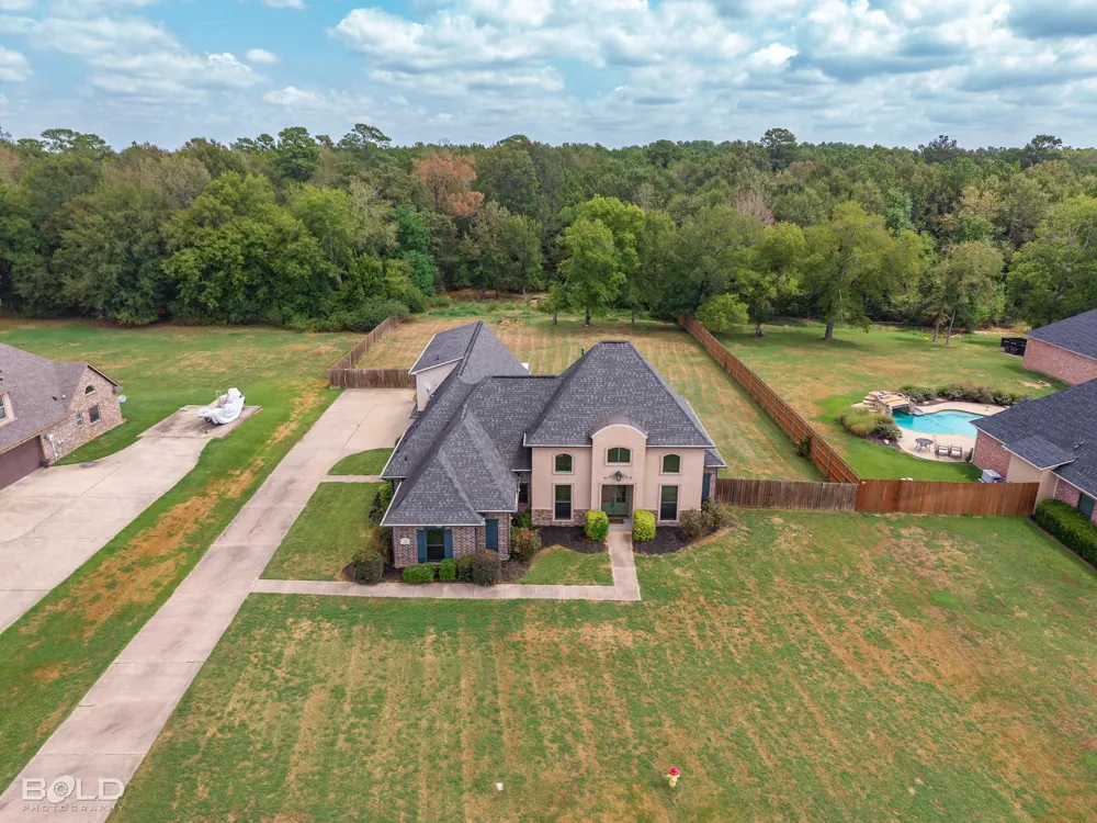 220 Hallmark Drive Stonewall, LA 71078
