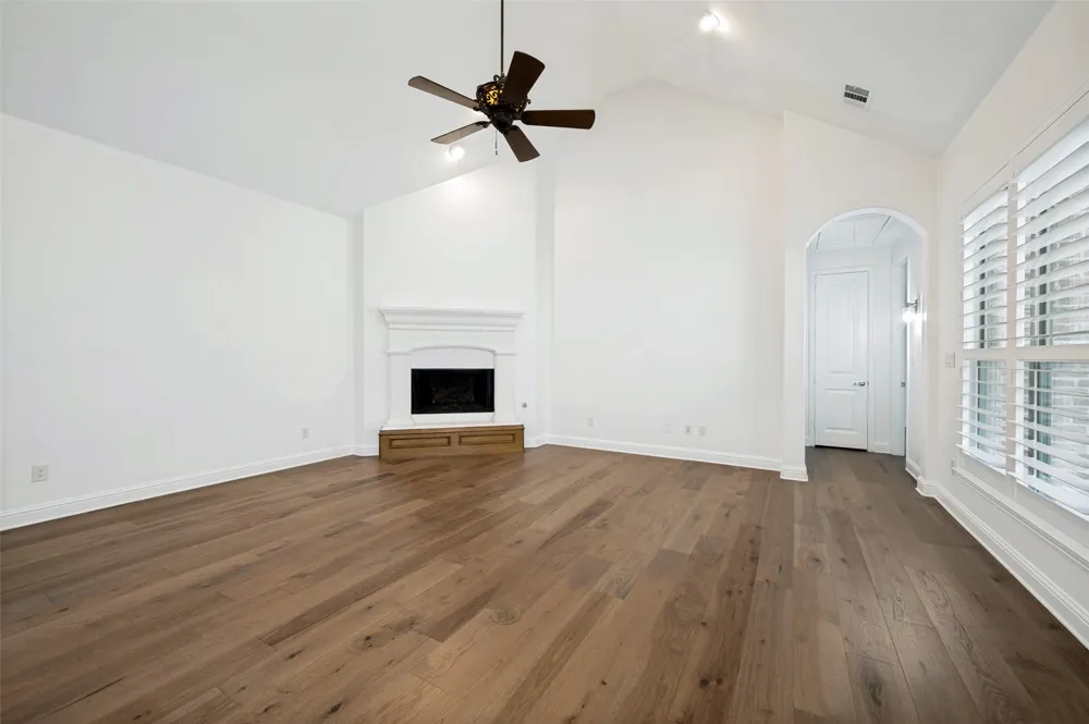3404 Ashley Gardens The Colony, TX 75056