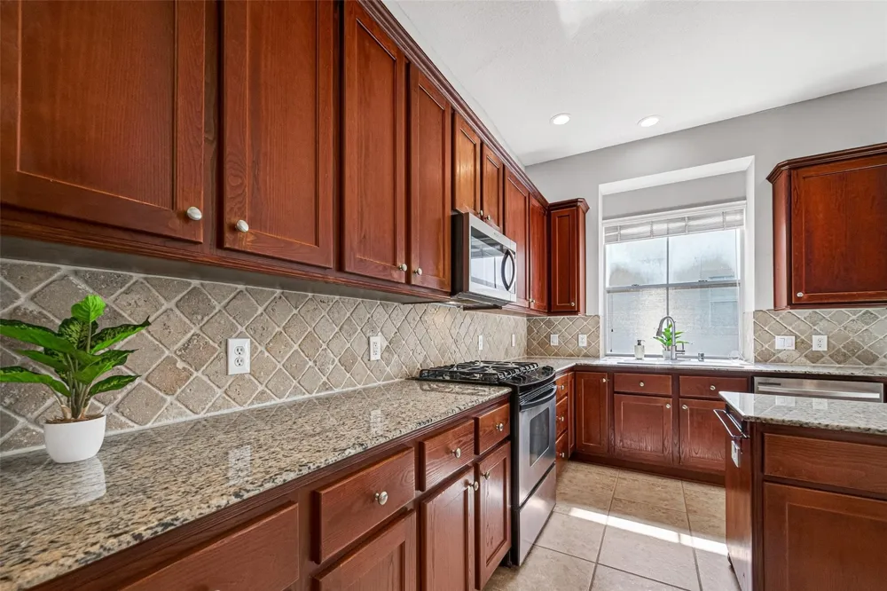 4502 Rose Street Houston, TX 77007