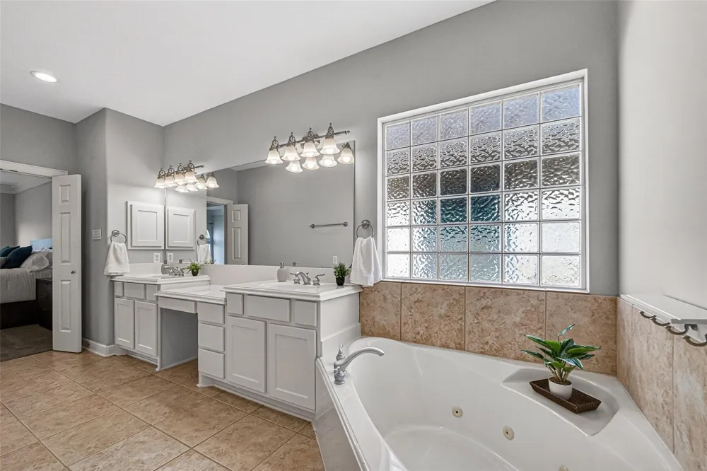 4502 Rose Street Houston, TX 77007
