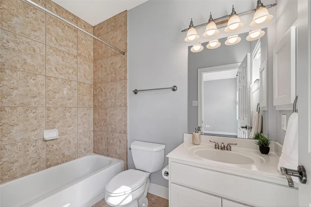 4502 Rose Street Houston, TX 77007