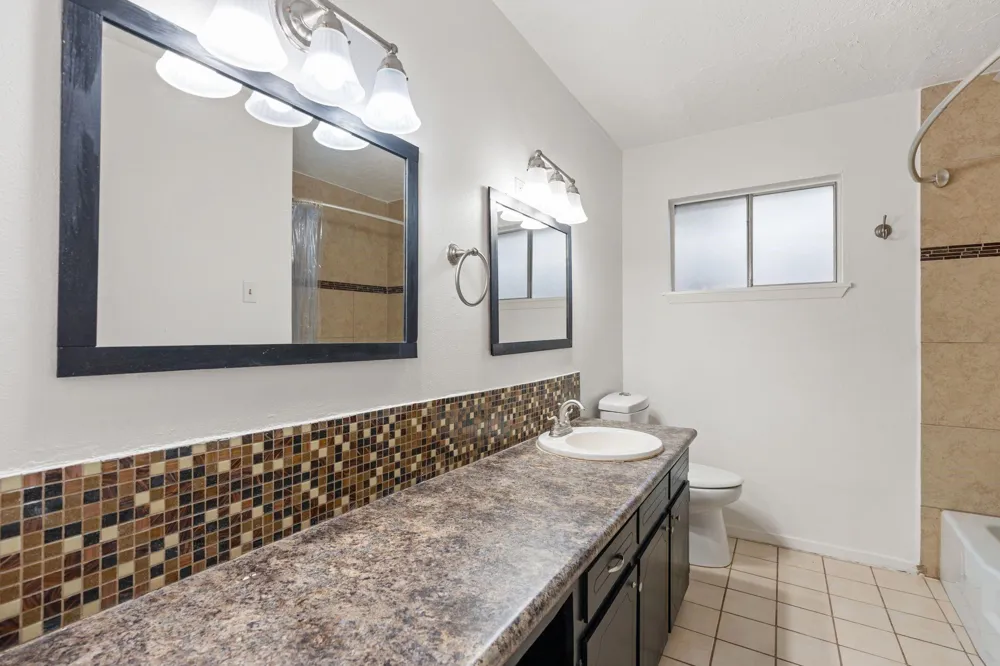 822 Kaufman Drive Deer Park, TX 77536