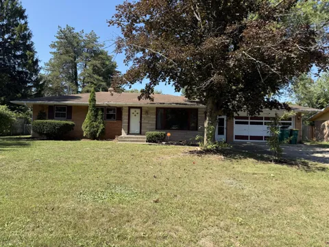 6844 Evergreen Street