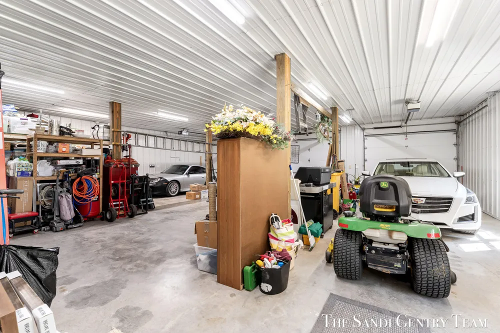 8567 Chuckanut Drive Montague, MI 49437
