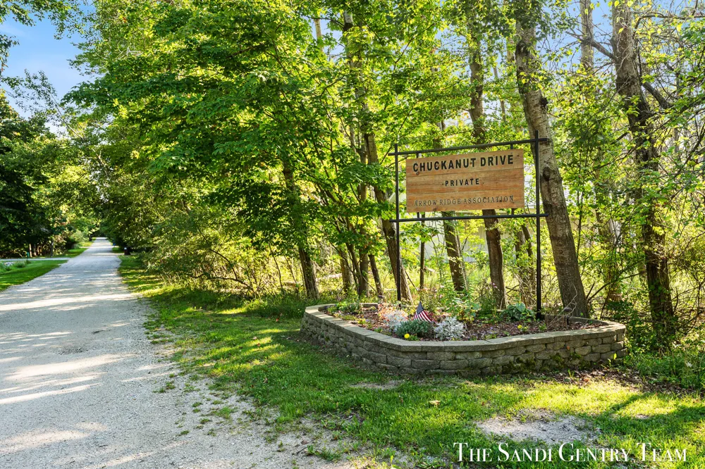 8567 Chuckanut Drive Montague, MI 49437
