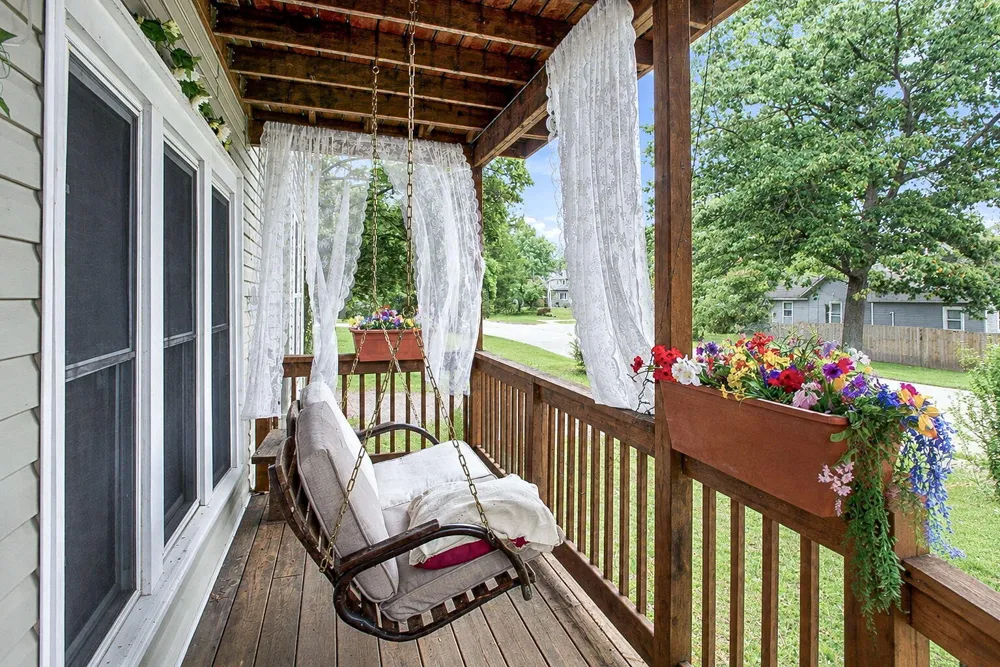 627 Francis Street South Haven, MI 49090
