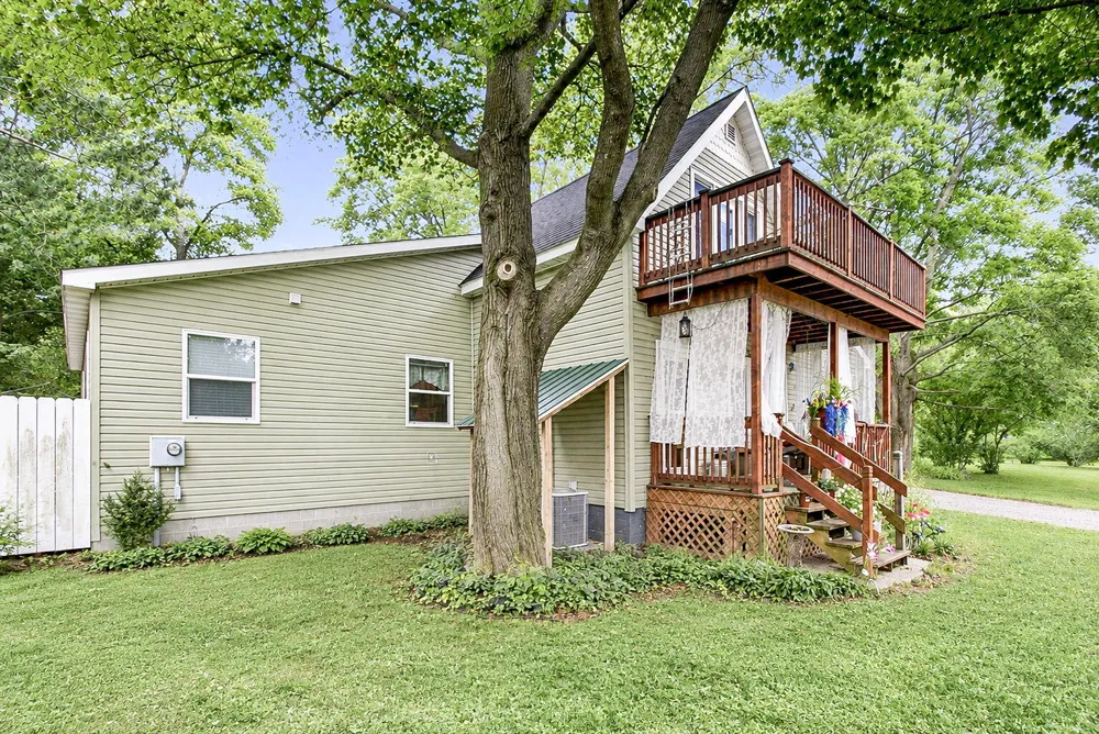 627 Francis Street South Haven, MI 49090