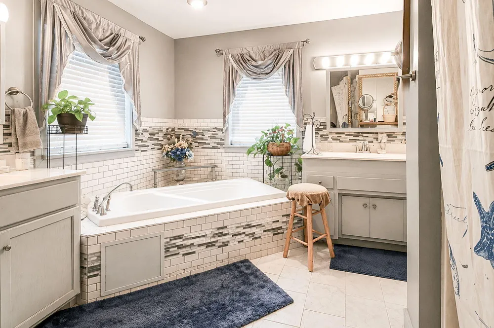 627 Francis Street South Haven, MI 49090