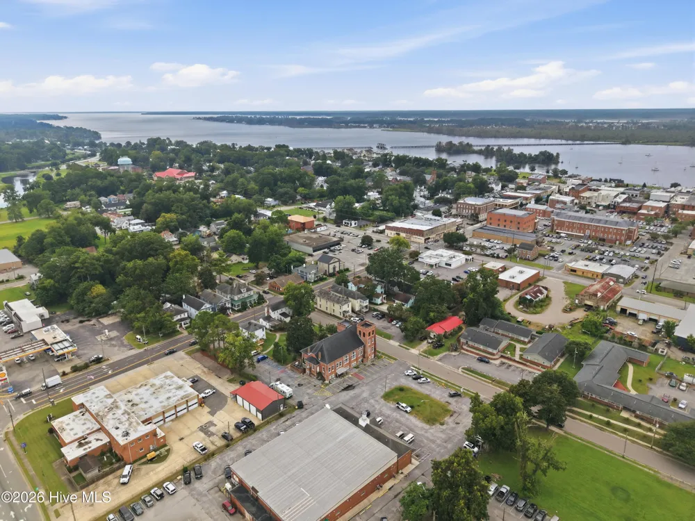 403 Market Street Washington, NC 27889