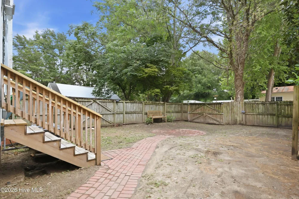 403 Market Street Washington, NC 27889