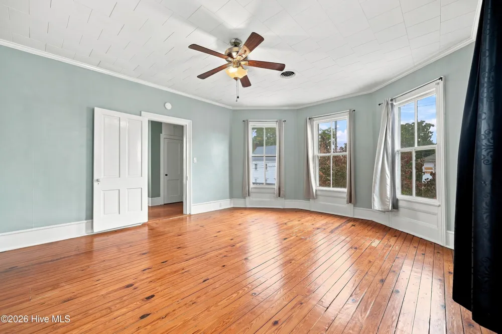 403 Market Street Washington, NC 27889