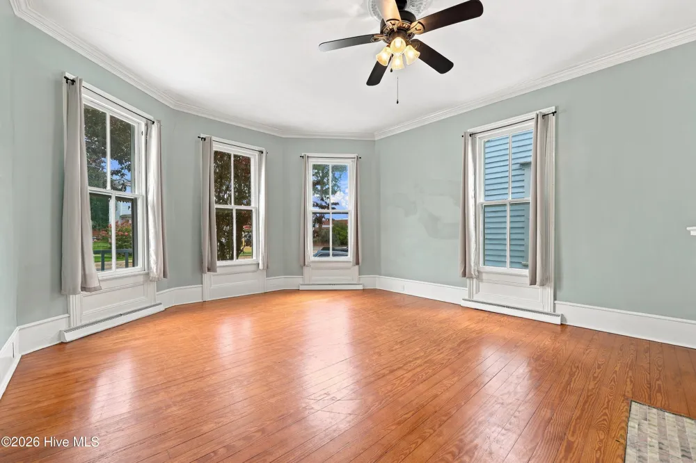 403 Market Street Washington, NC 27889